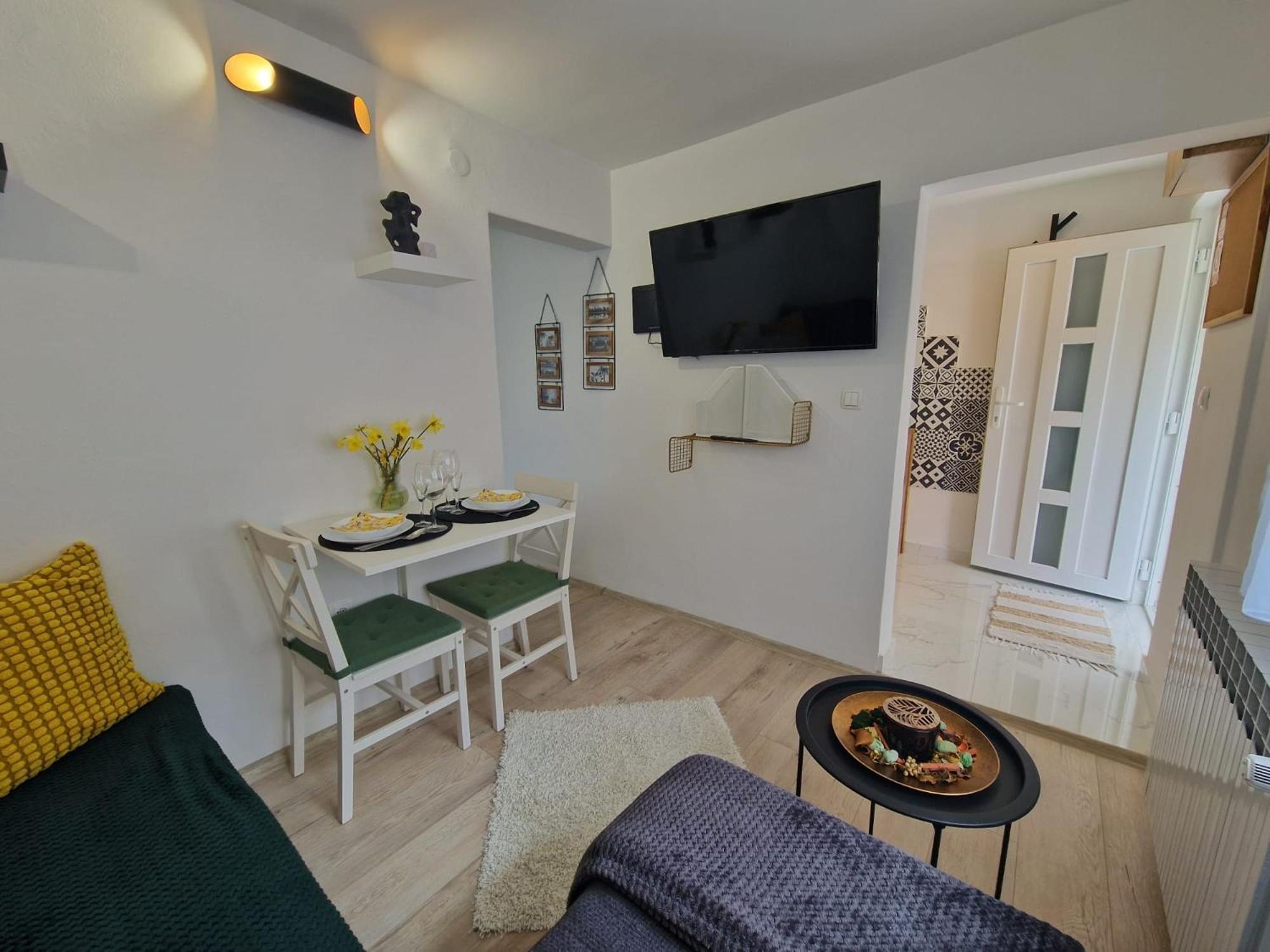Studio Apartman Marica - Ogulin, Hrvatska ภายนอก รูปภาพ